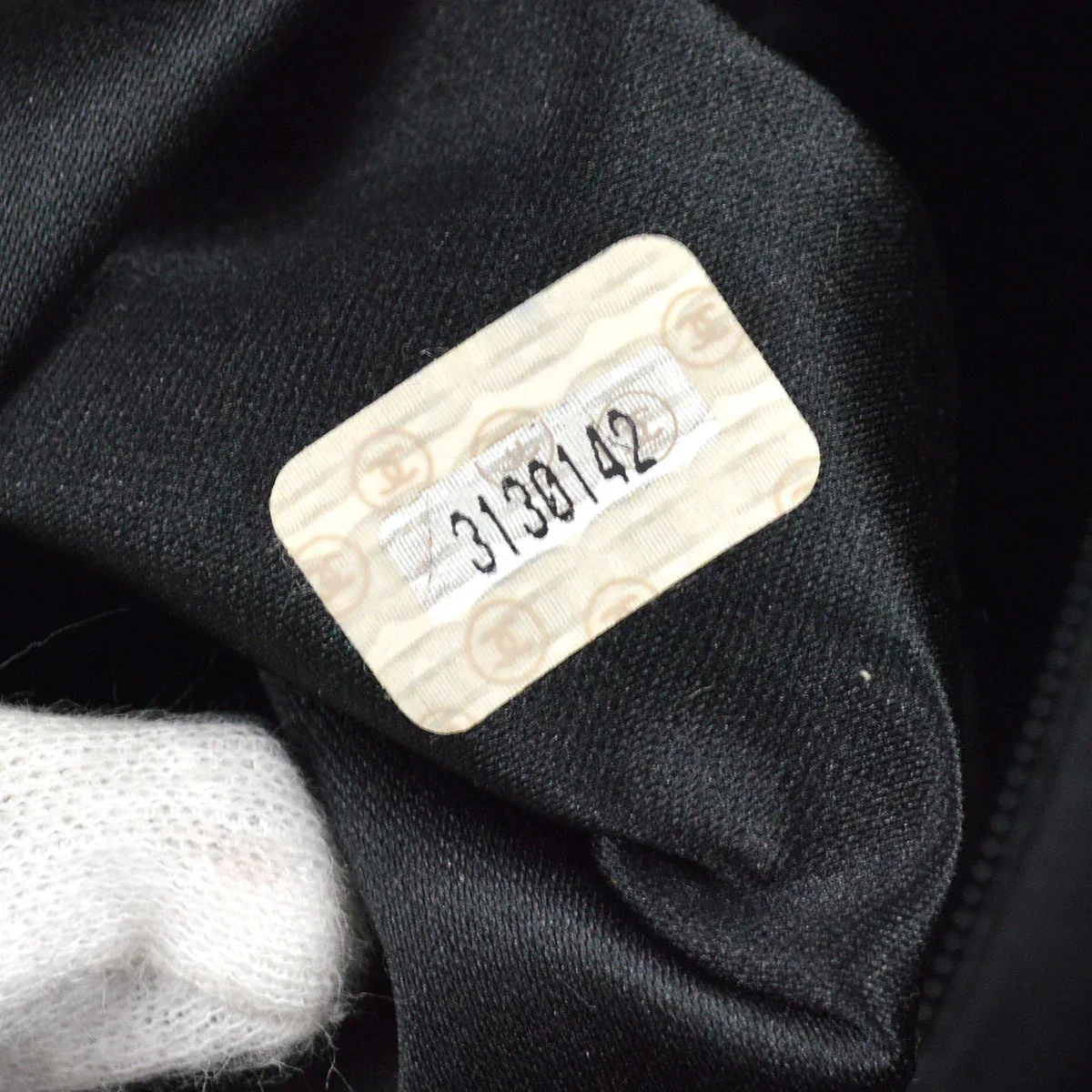 Chanel 1994-1996 Black Caviar Zipper Tote 41 - Image 10