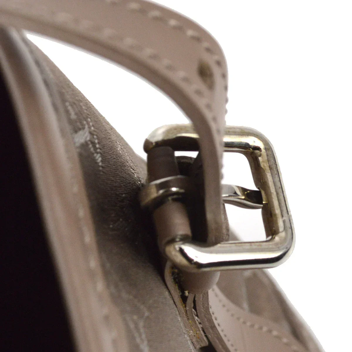 Louis Vuitton 2001 Beige Monogram Satin Little Bucket Handbag M92145 - Image 7