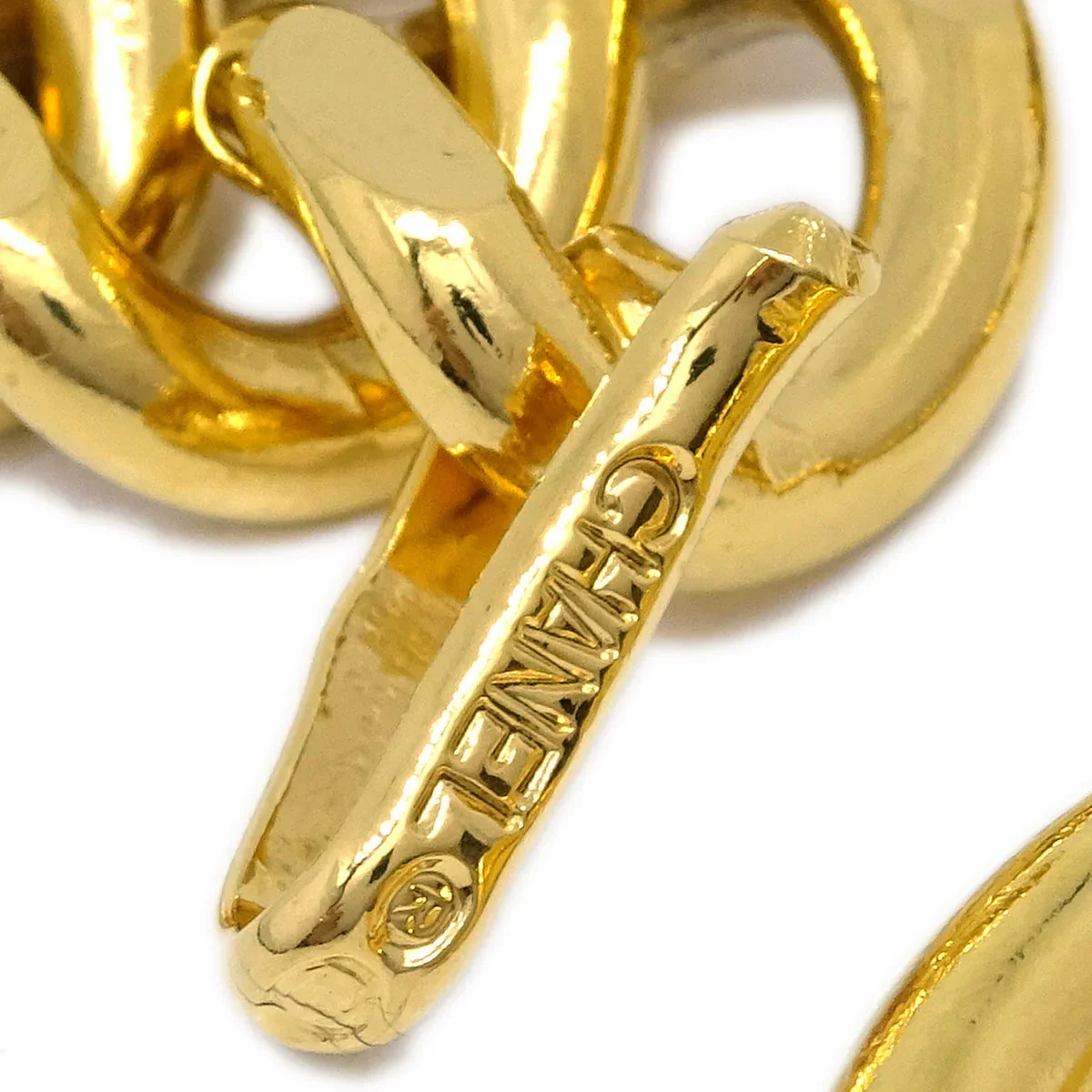 Chanel Medallion Chain Belt Gold - Image 4