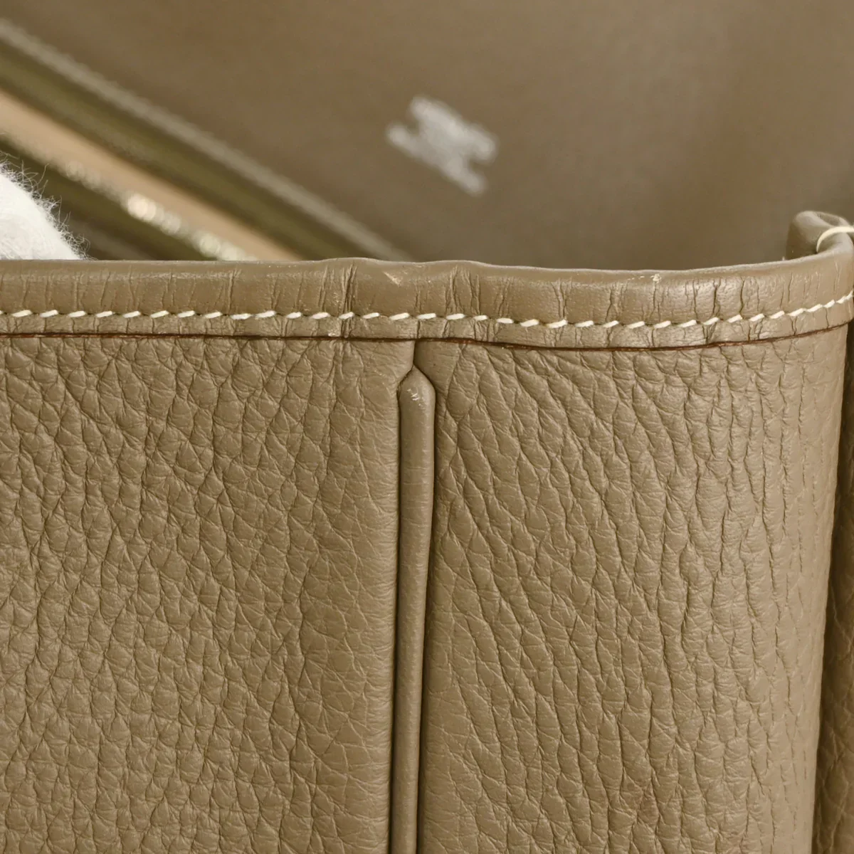 Hermes 2006 Etoupe Taurillon Clemence Victoria Cabas Tote Handbag - Image 3