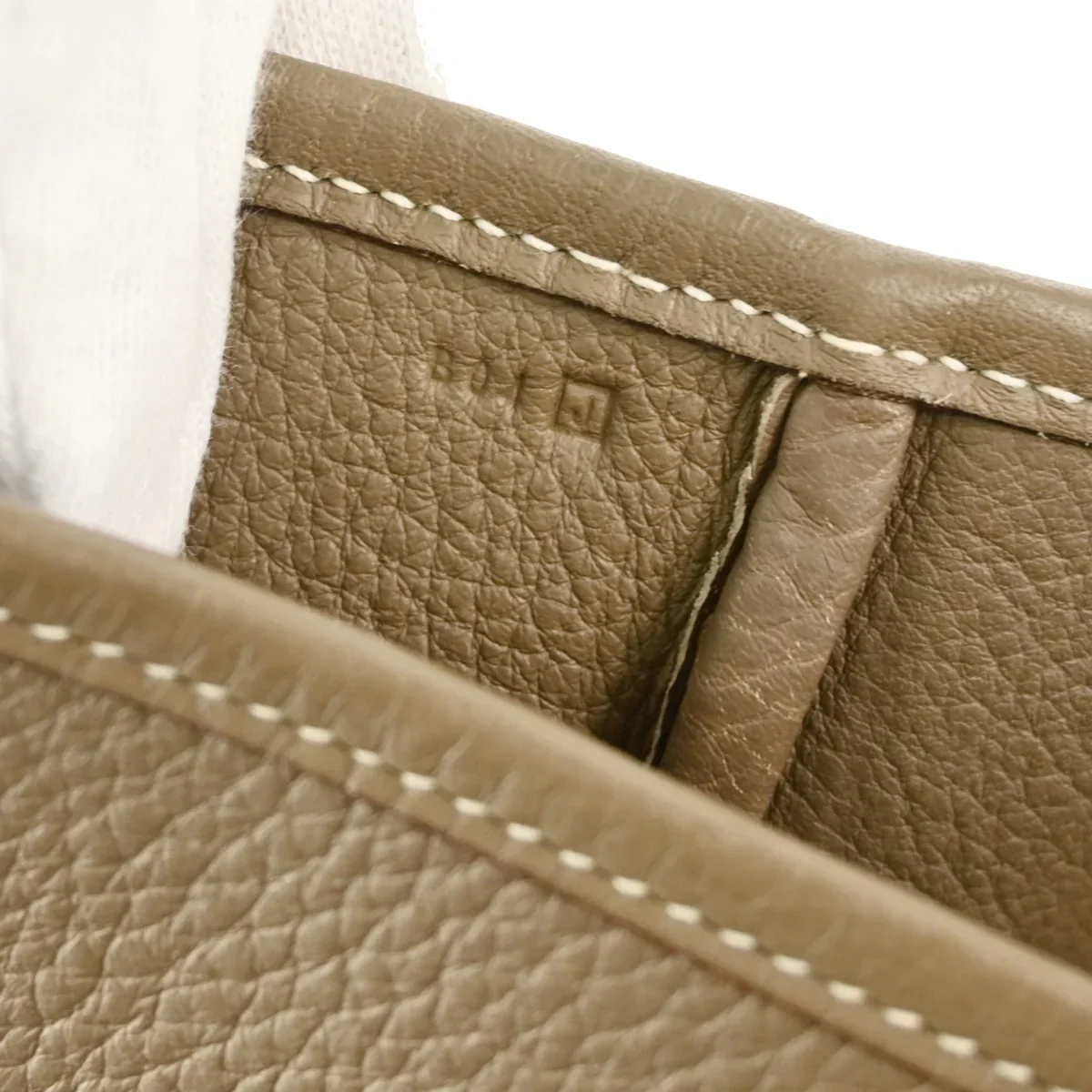 Hermes 2006 Etoupe Taurillon Clemence Victoria Cabas Tote Handbag - Image 6