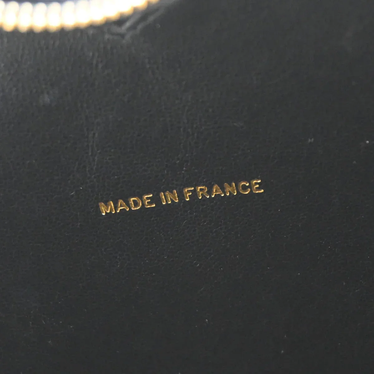 Chanel Black Patent Leather Heart Vanity Handbag - Image 10