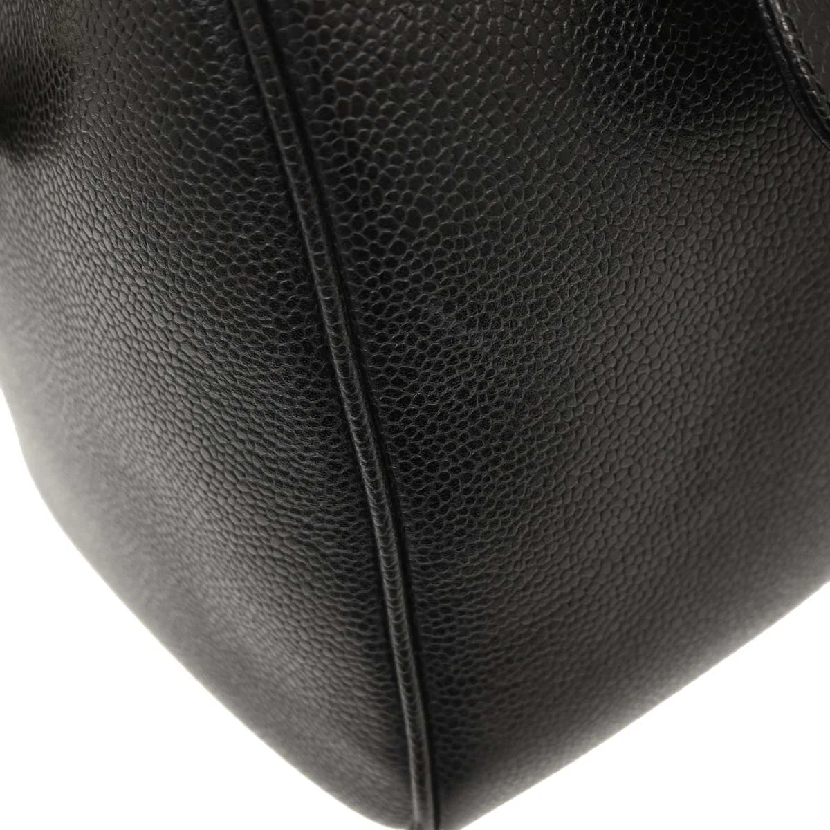 Chanel Black Calfskin 2way Shoulder Duffle Handbag - Image 7