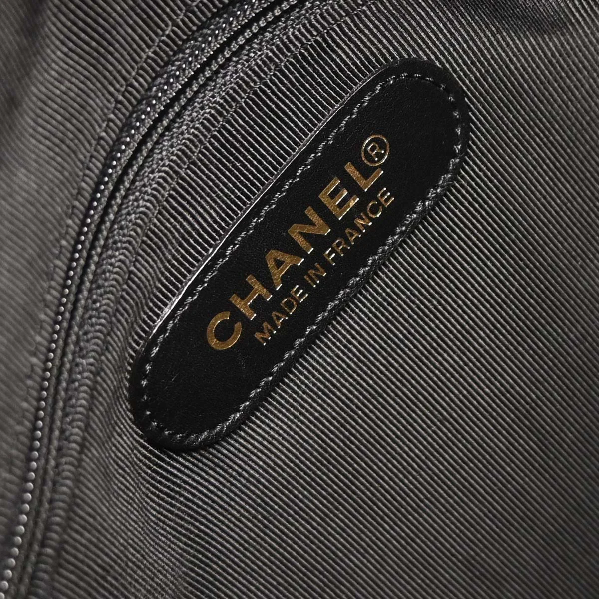 Chanel Black Calfskin 2way Shoulder Duffle Handbag - Image 9