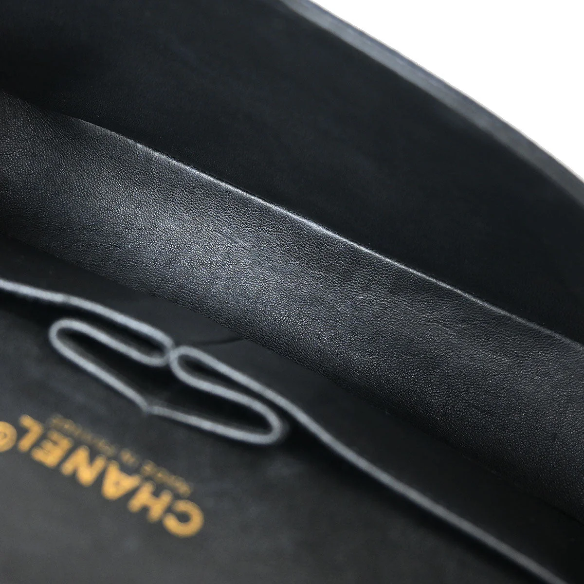 Chanel 1997-1999 Black Caviar Medium Classic Double Flap Shoulder Bag - Image 8