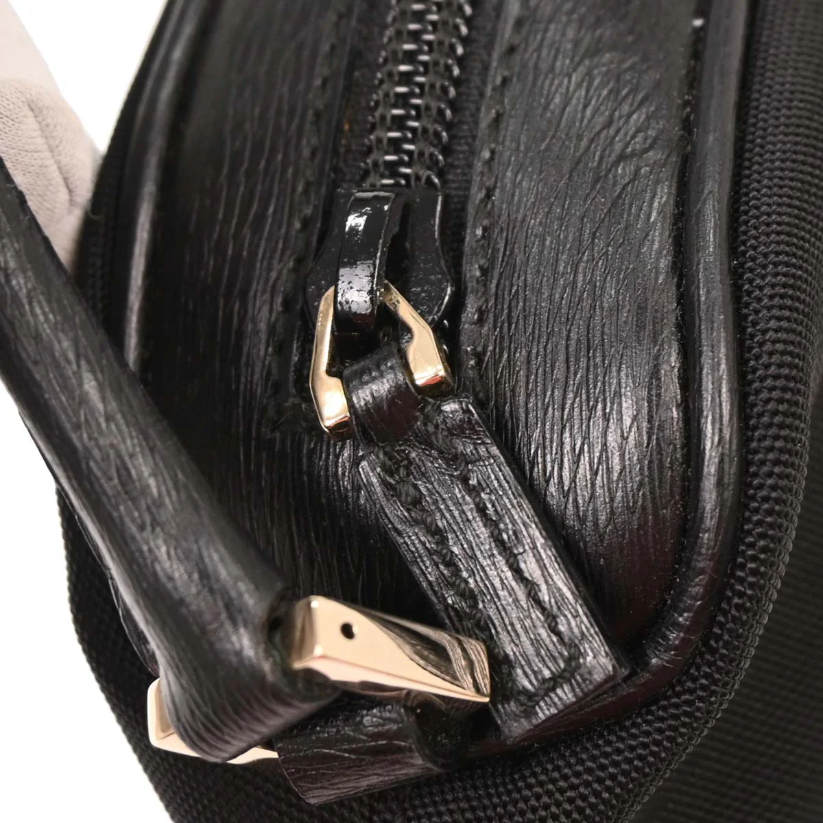 Gucci Black Handbag - Image 7