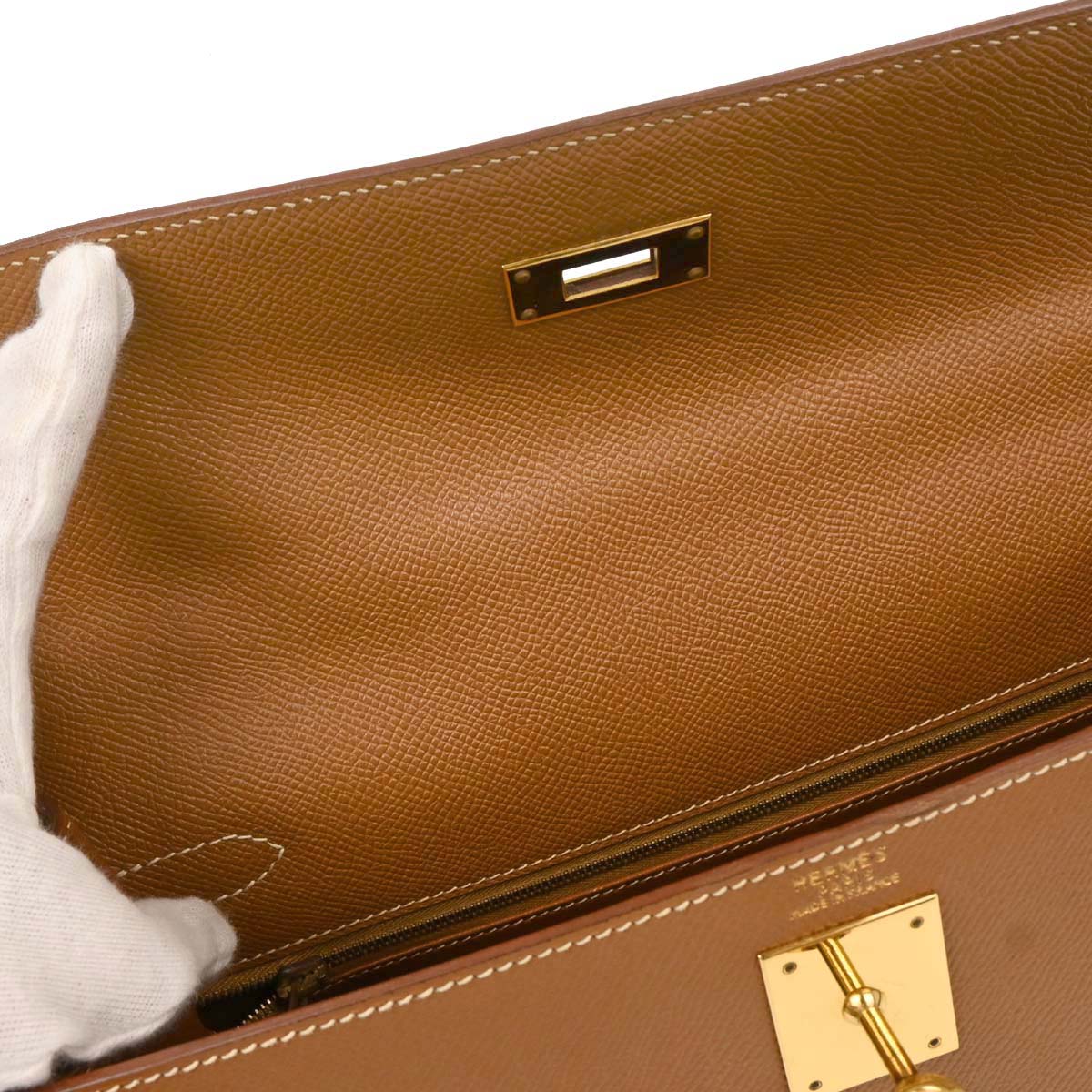 Hermes Gold Courchevel Kelly 32 Sellier Handbag - Image 7