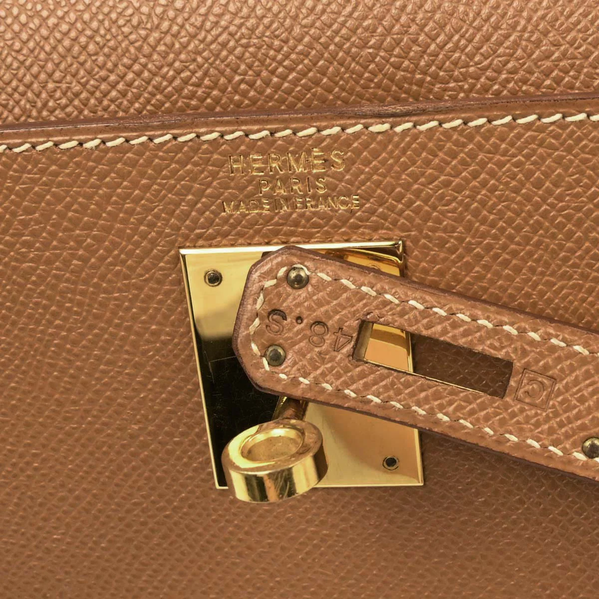 Hermes Gold Courchevel Kelly 32 Sellier Handbag - Image 9