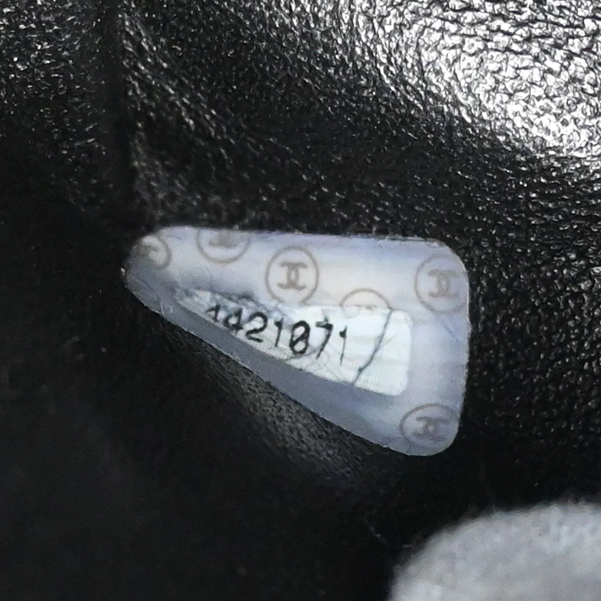 Chanel 1996-1997 Black Caviar Kelly Handbag - Image 10
