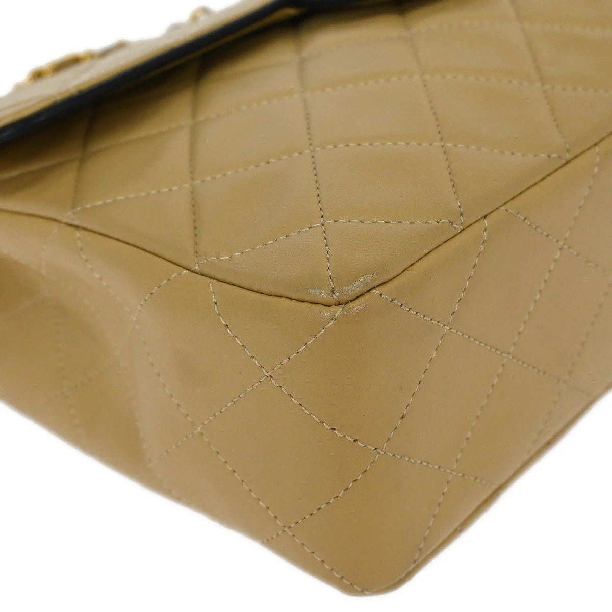Chanel Beige Lambskin Single Flap Shoulder Bag - Image 3