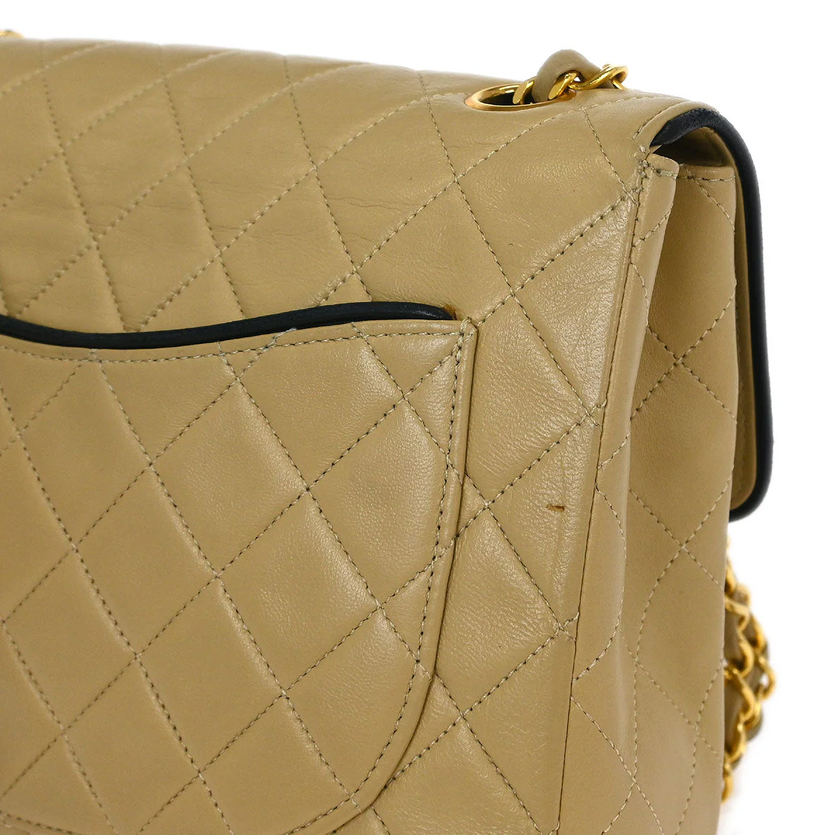 Chanel Beige Lambskin Single Flap Shoulder Bag - Image 4