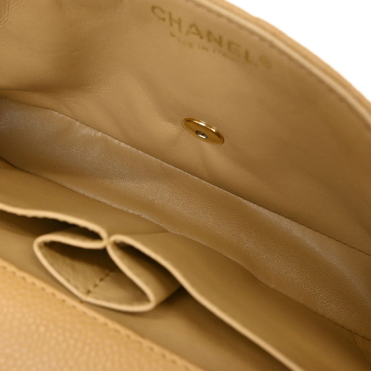 Chanel 2006-2008 Beige Caviar East West Shoulder Bag - Image 8