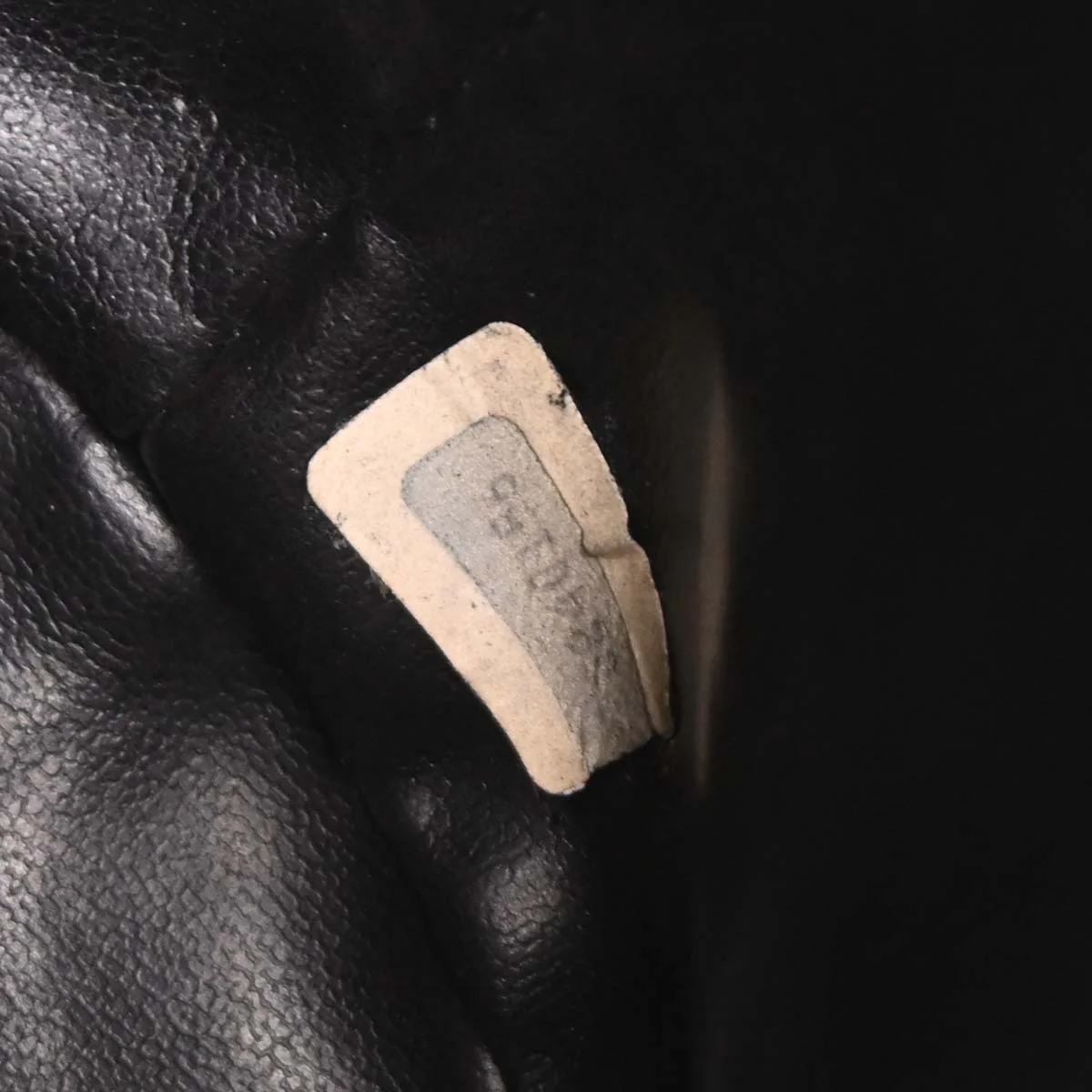 Chanel 1986-1988 Black Lambskin Bicolore Bucket Shoulder Bag - Image 10