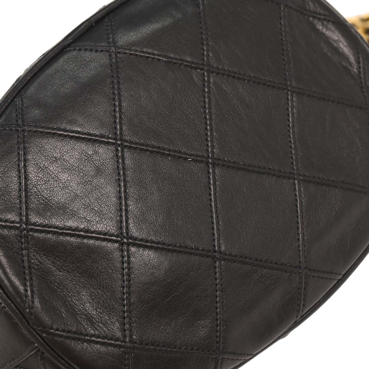Chanel 1986-1988 Black Lambskin Bicolore Bucket Shoulder Bag - Image 3