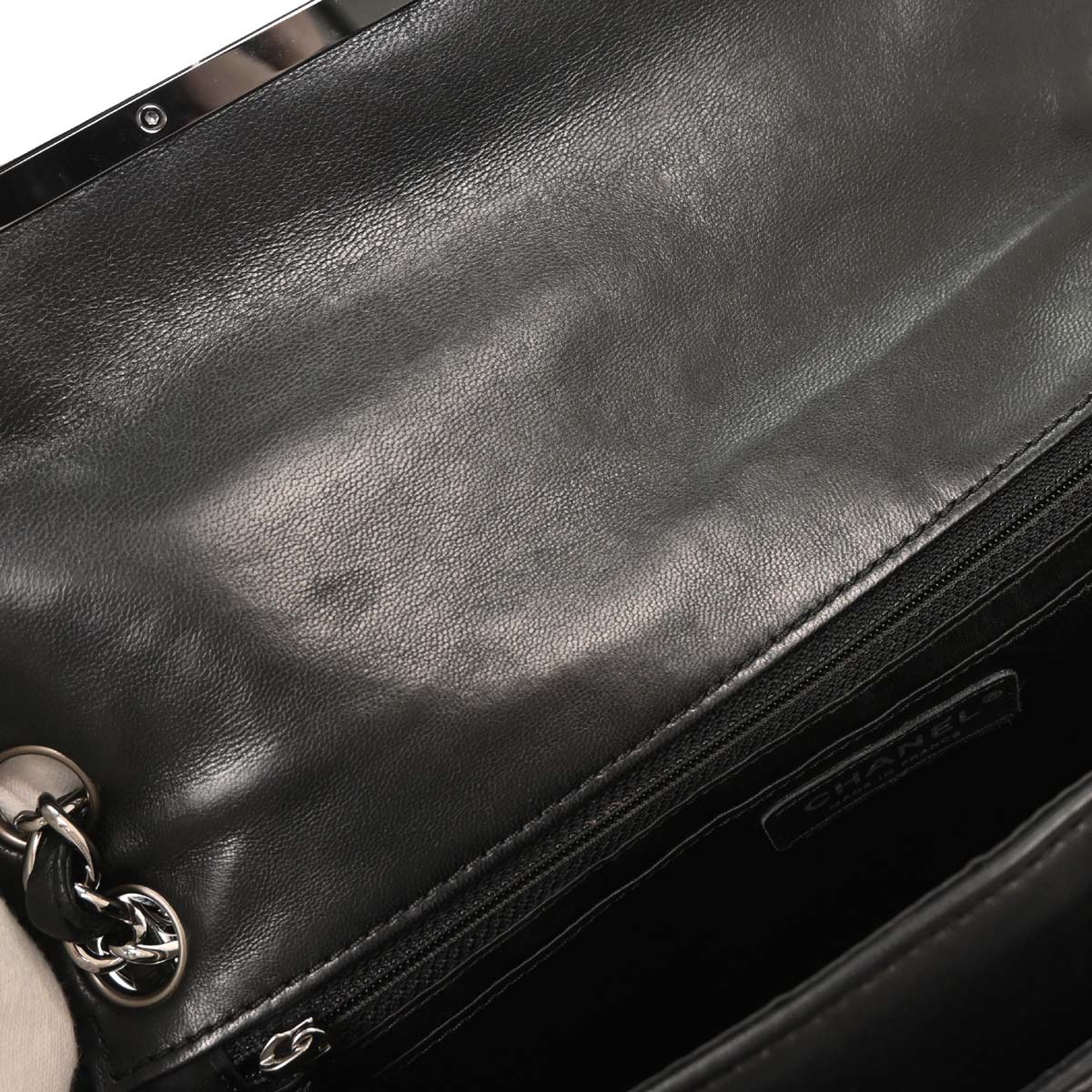 Chanel 2006-2008 Black Lambskin Shoulder Bag - Image 7