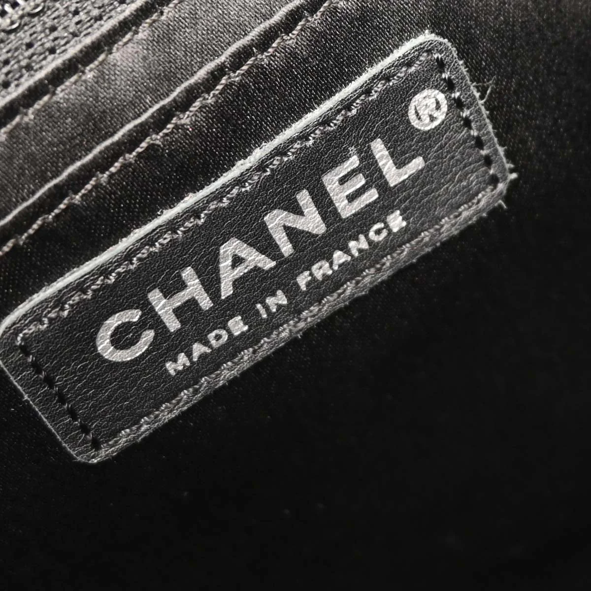 Chanel 2006-2008 Black Lambskin Shoulder Bag - Image 9