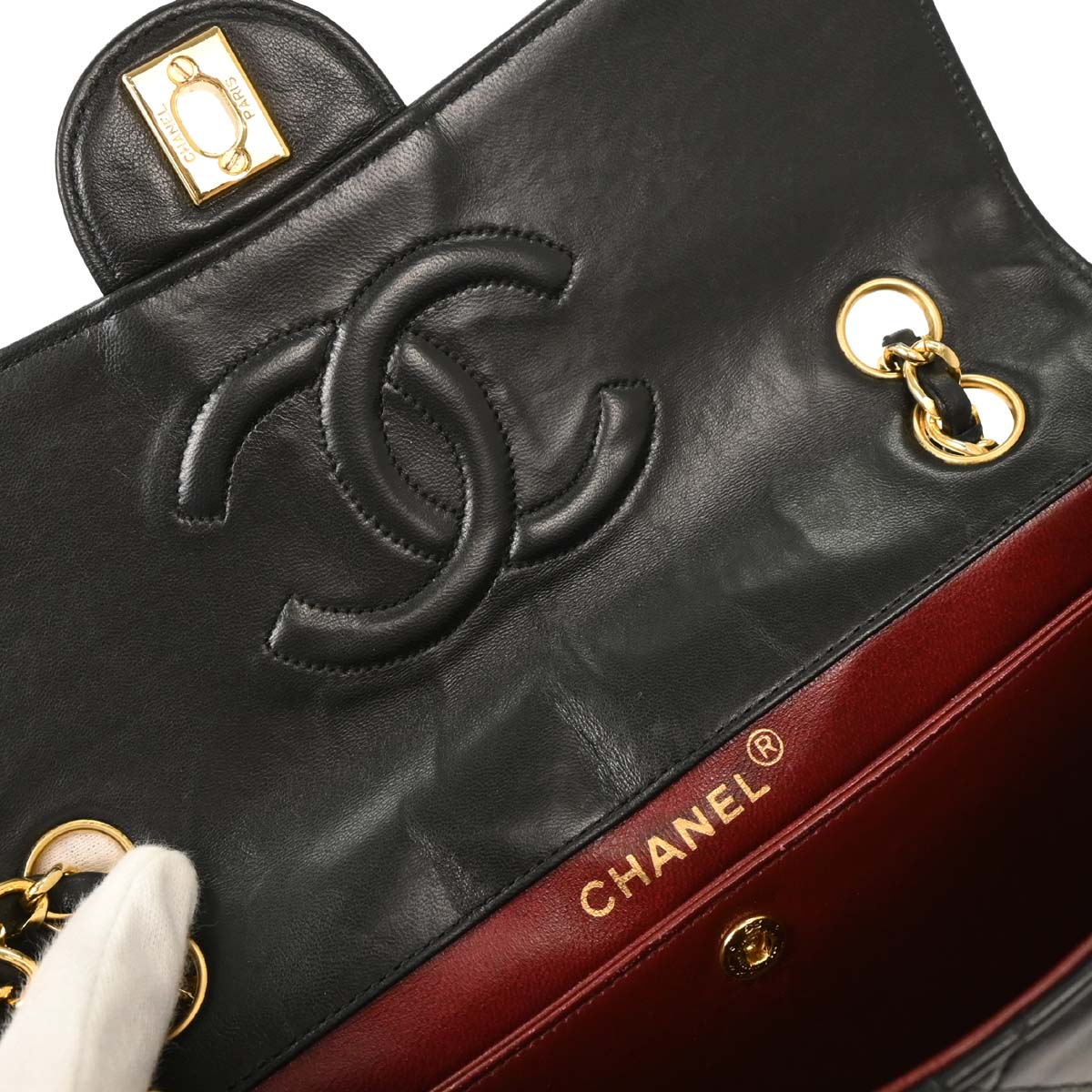 Chanel 1989-1991 Black Lambskin Shoulder Bag - Image 5