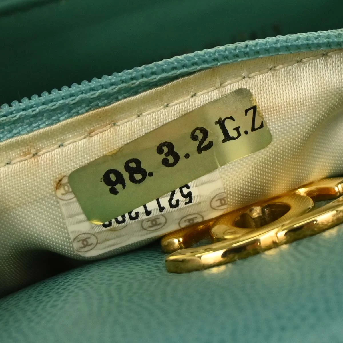 Chanel 1997-1999 Green Caviar Handbag - Image 10