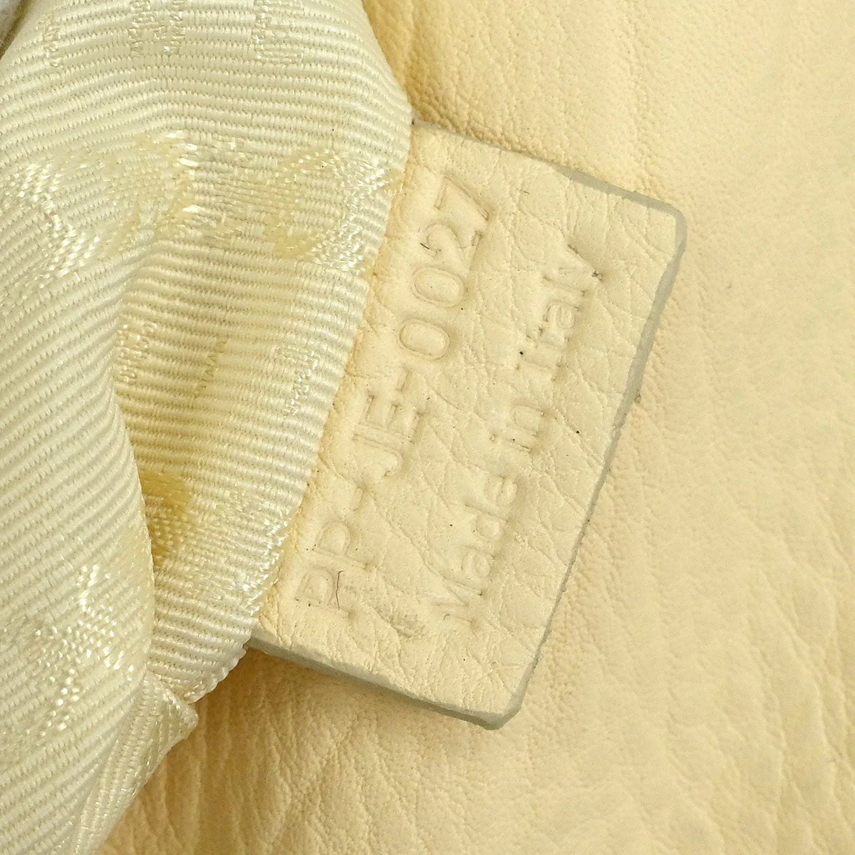 Celine Cream Handbag - Image 10