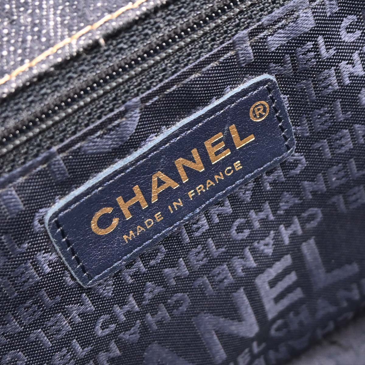 Chanel 2005-2006 Navy Denim Single Flap Chain Shoulder Bag - Image 8