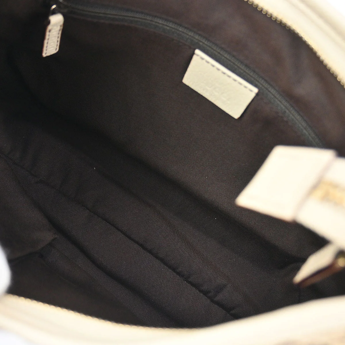 Gucci Beige Canvas GG Abbey D Ring Handbag - Image 8