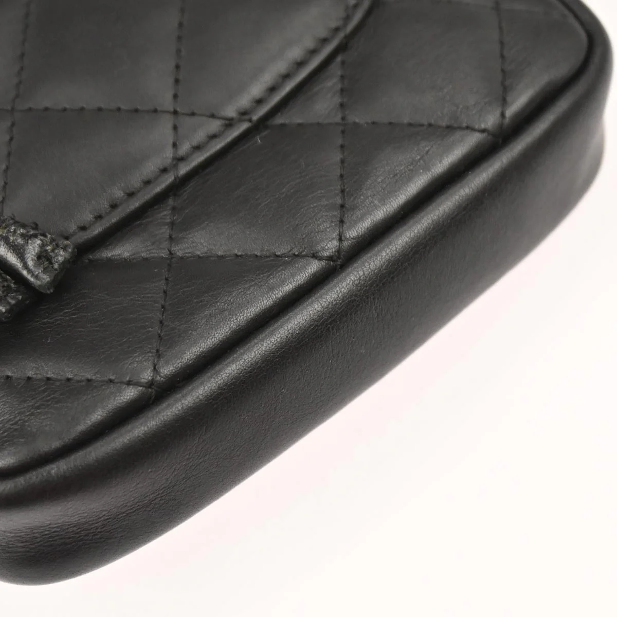 Chanel 2003-2004 Black Calfskin Cambon Ligne Shoulder Bag - Image 5