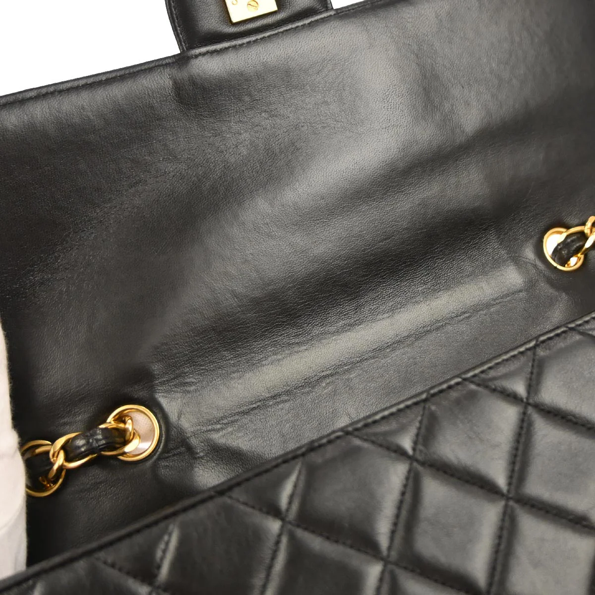 Chanel 1996-1997 Black Lambskin Jumbo Classic Flap Shoulder Bag - Image 6