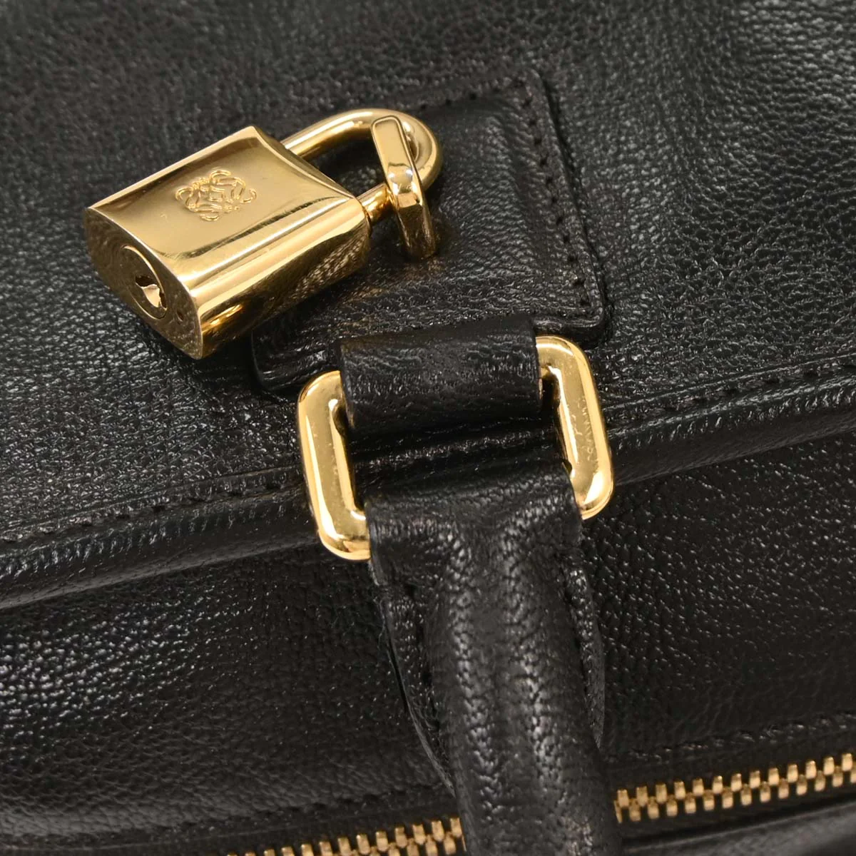 Loewe Black Leather Amazona 36 Handbag - Image 4