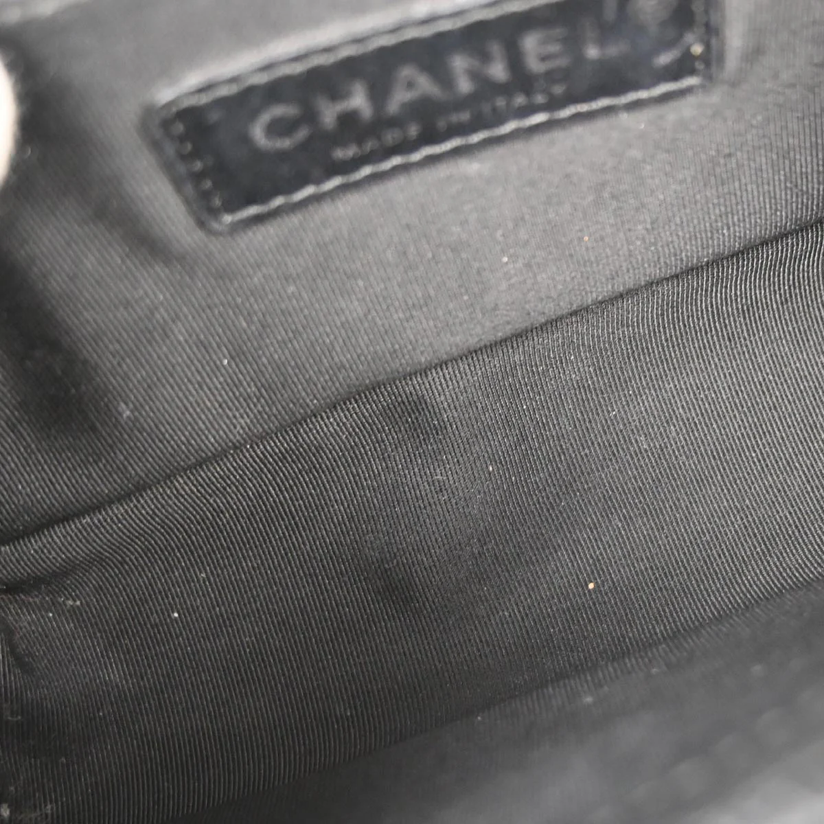 Boy Chanel 2018-2019 Black Caviar Small Chain Shoulder Bag - Image 9