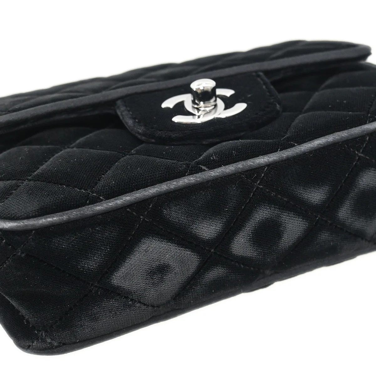 Chanel 2005-2006 Black Velvet Shoulder Bag - Image 3