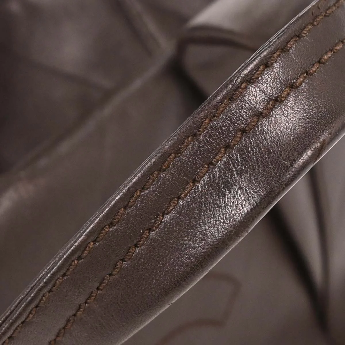 Chanel 2005-2006 Brown Lambskin Chevron Handbag - Image 7