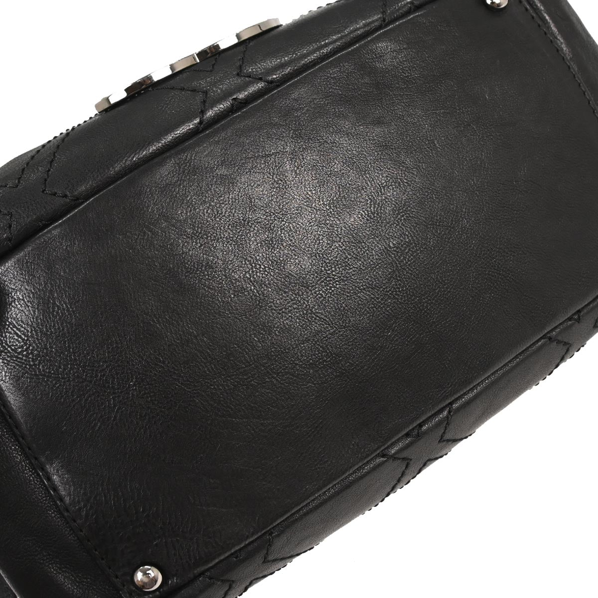 Chanel Black Lambskin Diamond Stitch Handbag - Image 5
