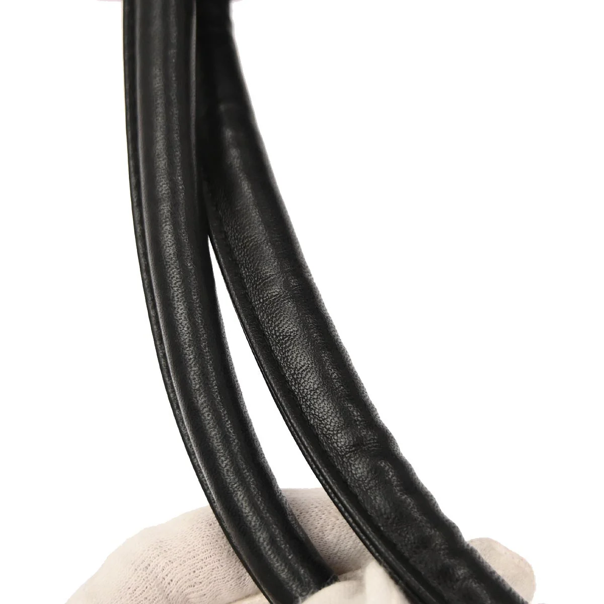 Chanel 1991-1994 Black Lambskin Chevron Handbag - Image 4