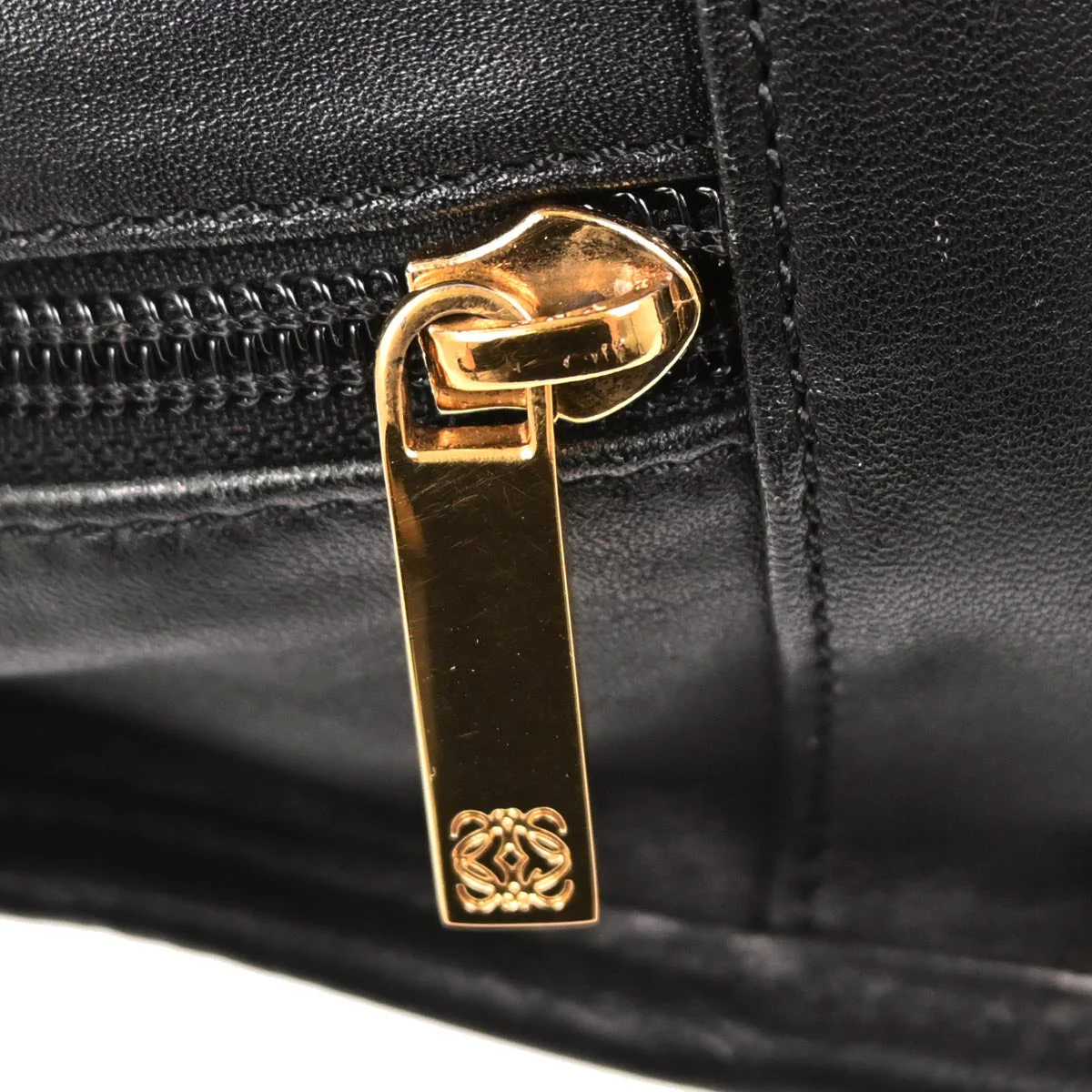 Loewe Black Amazona 28 Handbag - Image 7