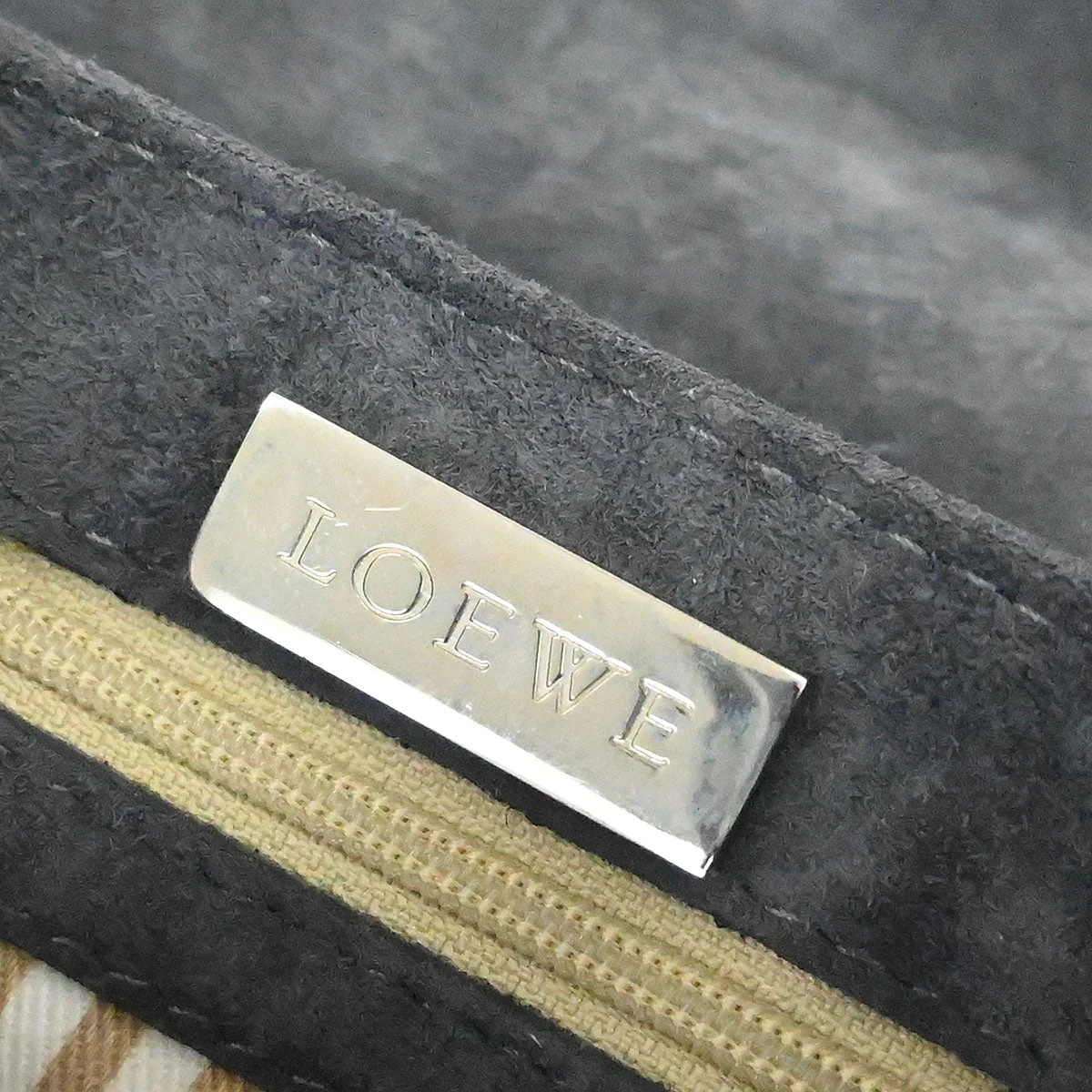 Loewe Gray Suede Studded Shoulder Bag - Image 7