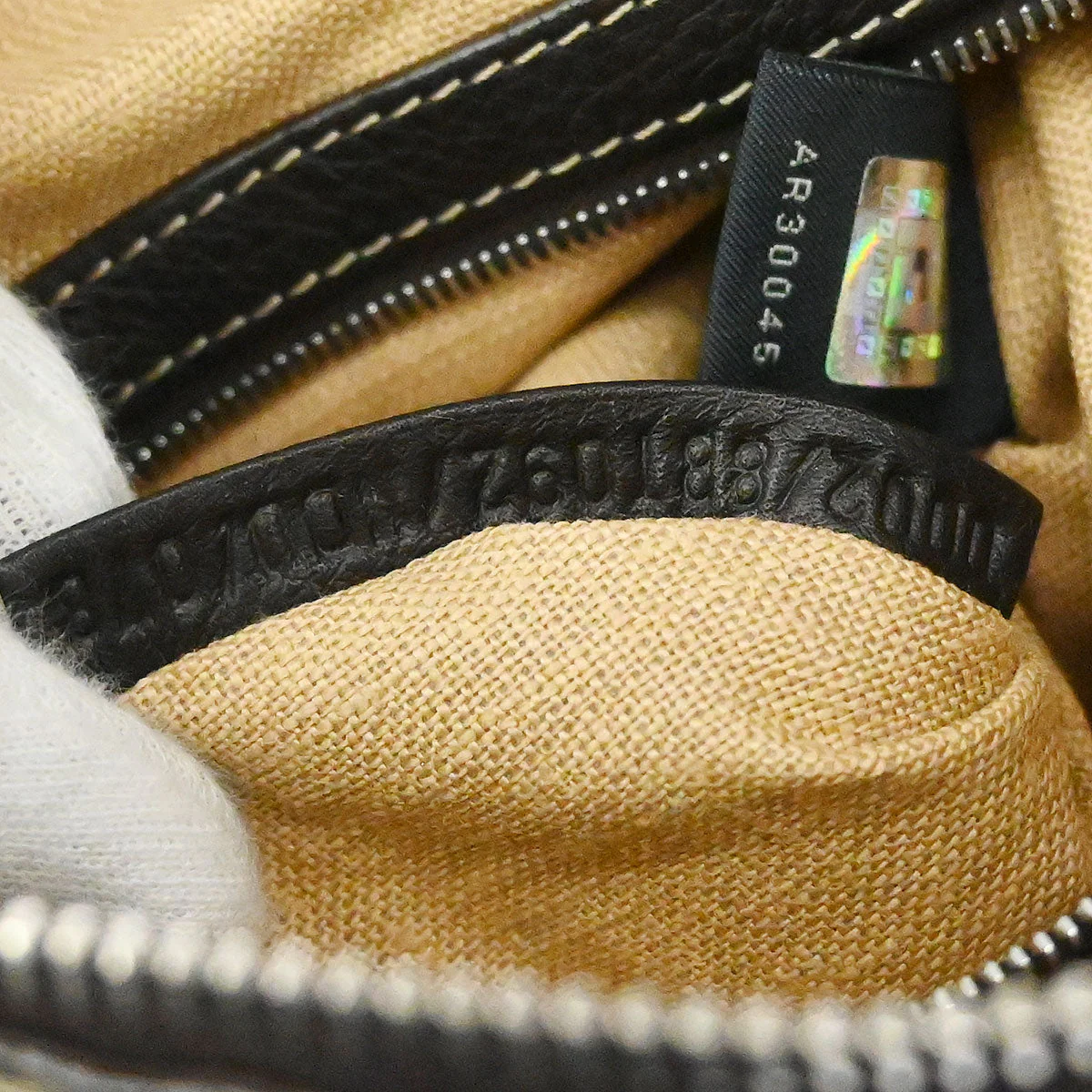 Fendi Brown Leather Shoulder Bag - Image 10