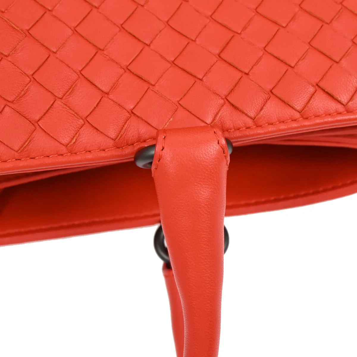 Bottega Veneta Red Lambskin Intrecciato Tote Bag - Image 3