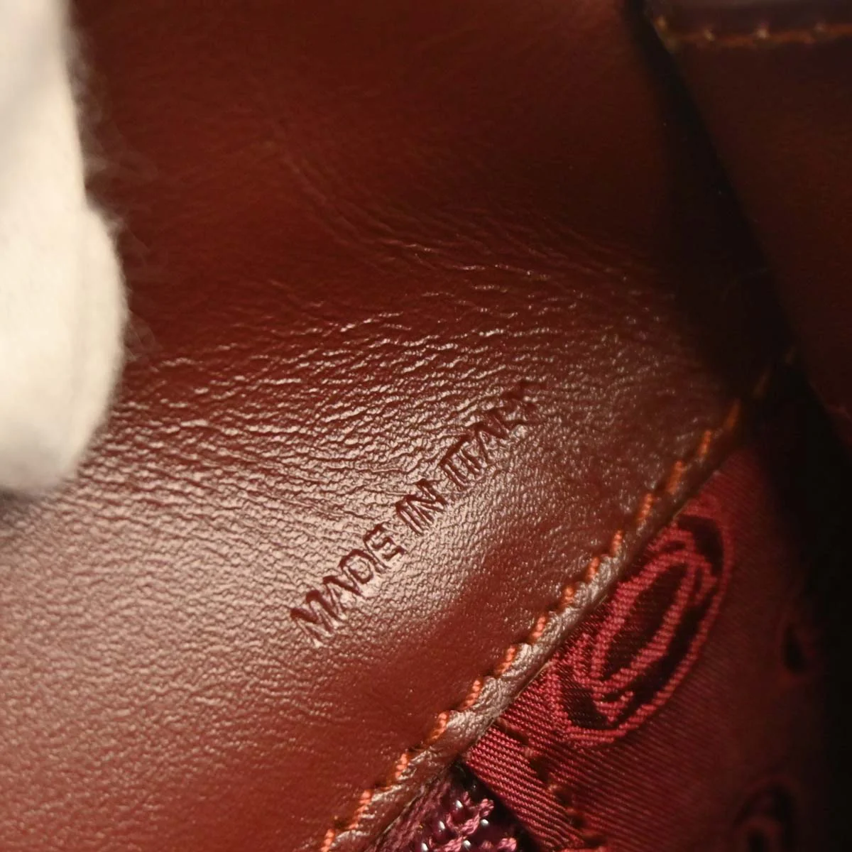 Cartier Bordeaux Handbag - Image 9