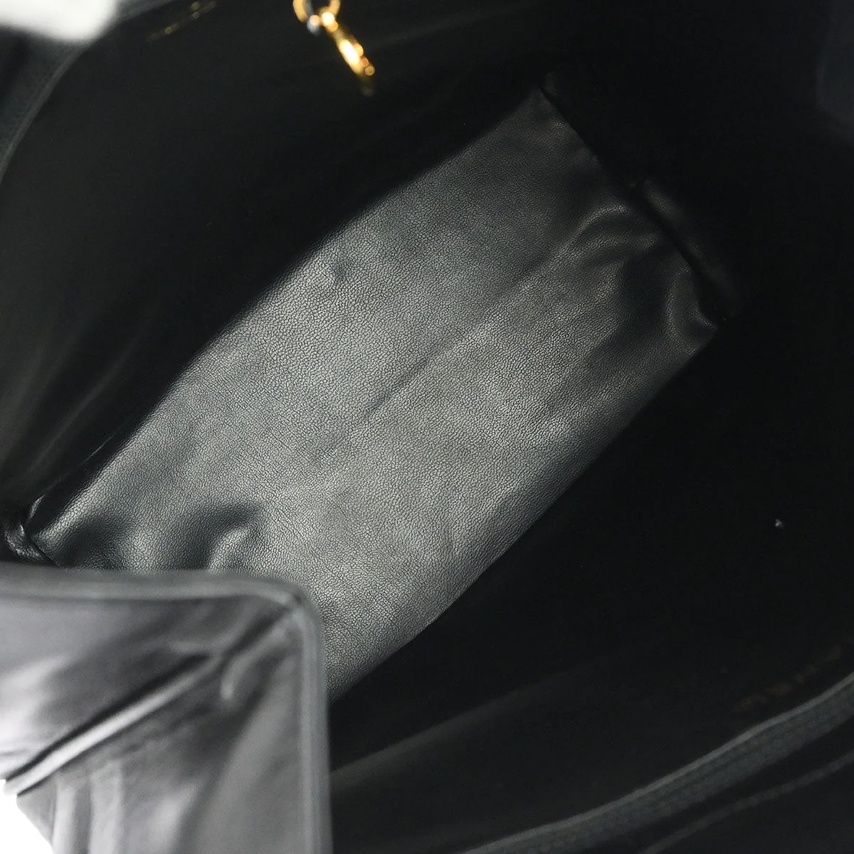 Chanel 1991-1994 Black Lambskin Shoulder Bag - Image 7