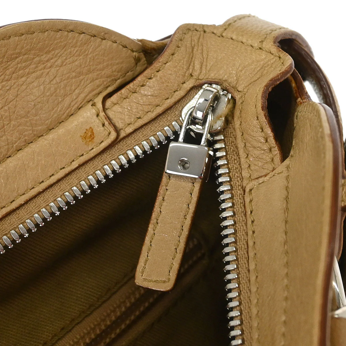 Salvatore Ferragamo Beige Leather Gancini Handbag - Image 7