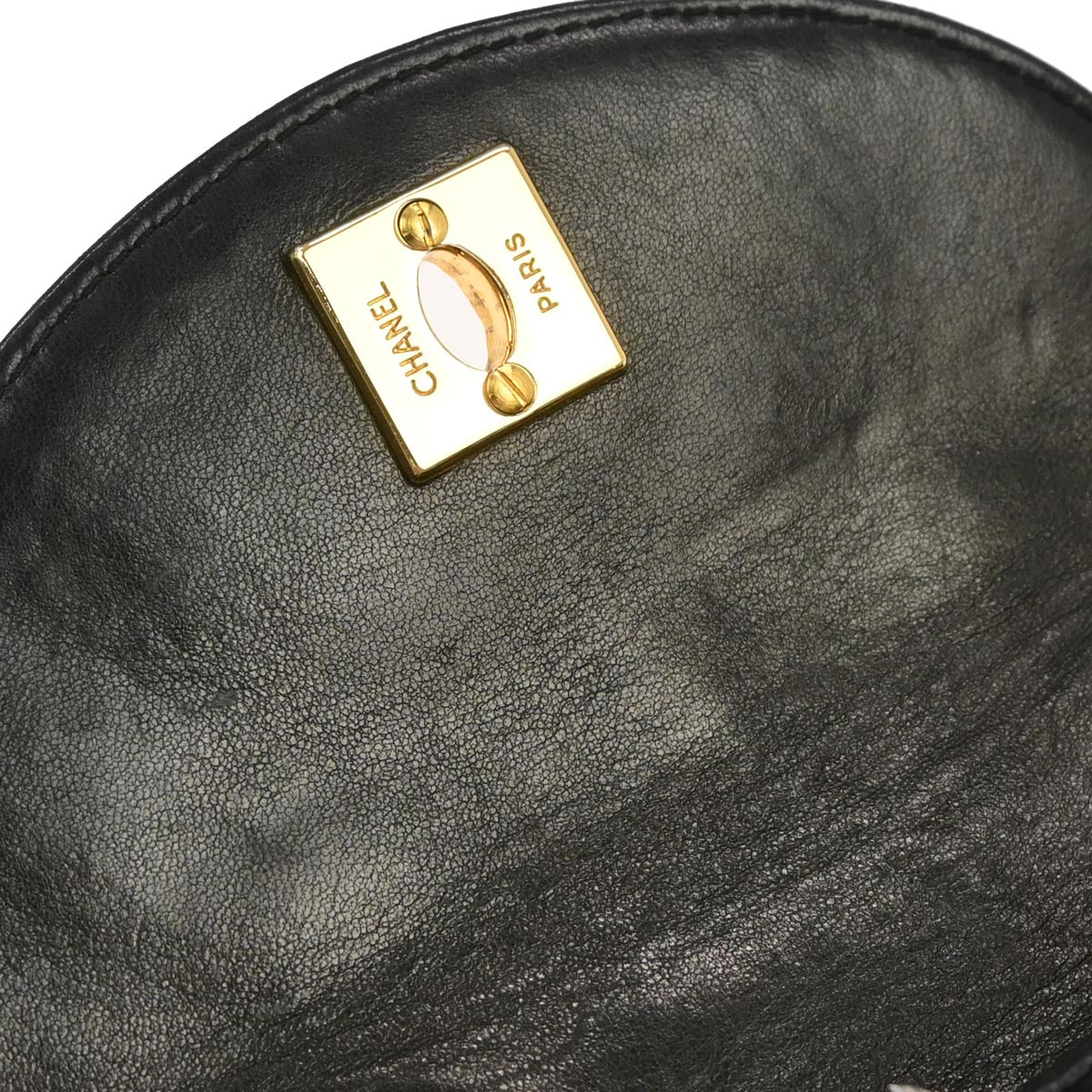 Chanel 1991-1994 Black Lambskin Crossbody Shoulder Bag - Image 6