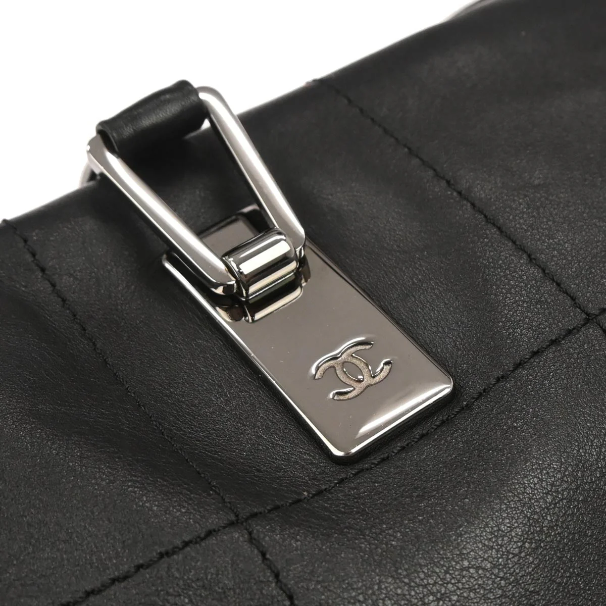 Chanel 2002-2003 Black Lambskin Choco Bar Handbag - Image 5