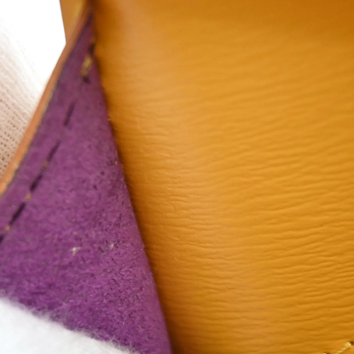 Louis Vuitton 1997 Yellow Epi Cluny Shoulder Bag M52259 - Image 10