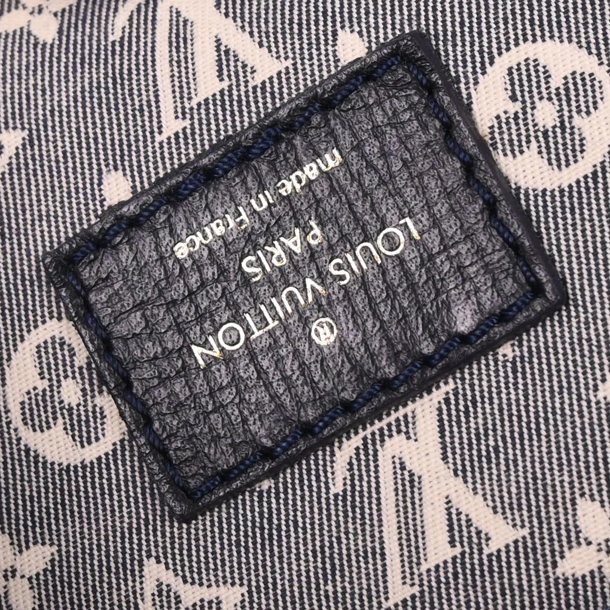 Louis Vuitton 2012 Gray Monogram Idylle Saumur PM Shoulder Bag M40666 - Image 9