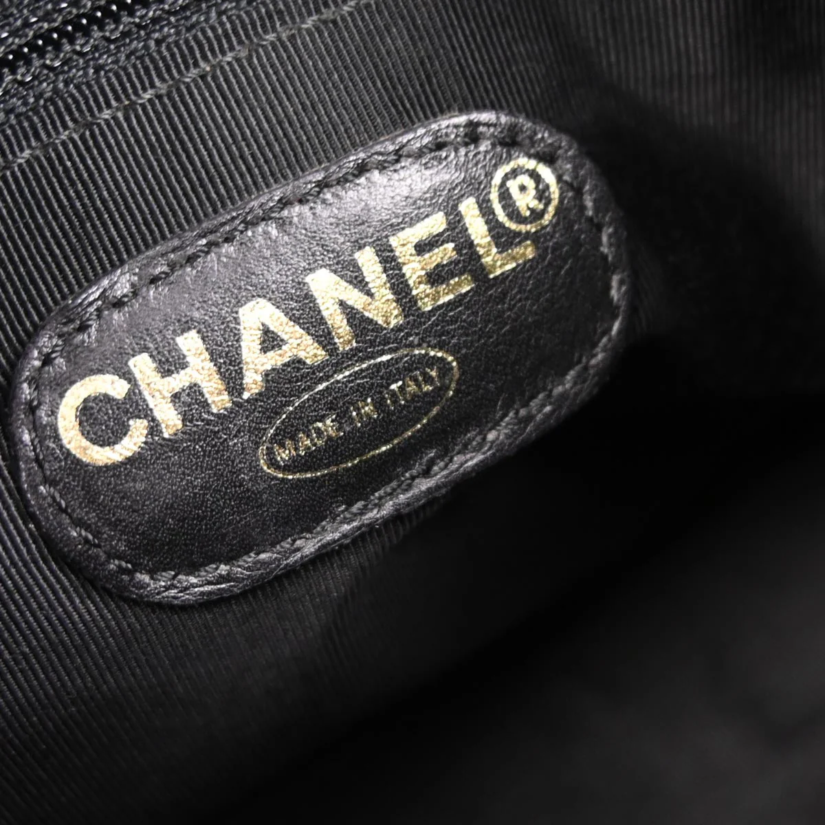 Chanel 1997-1999 Black Caviar Skin Handbag - Image 9