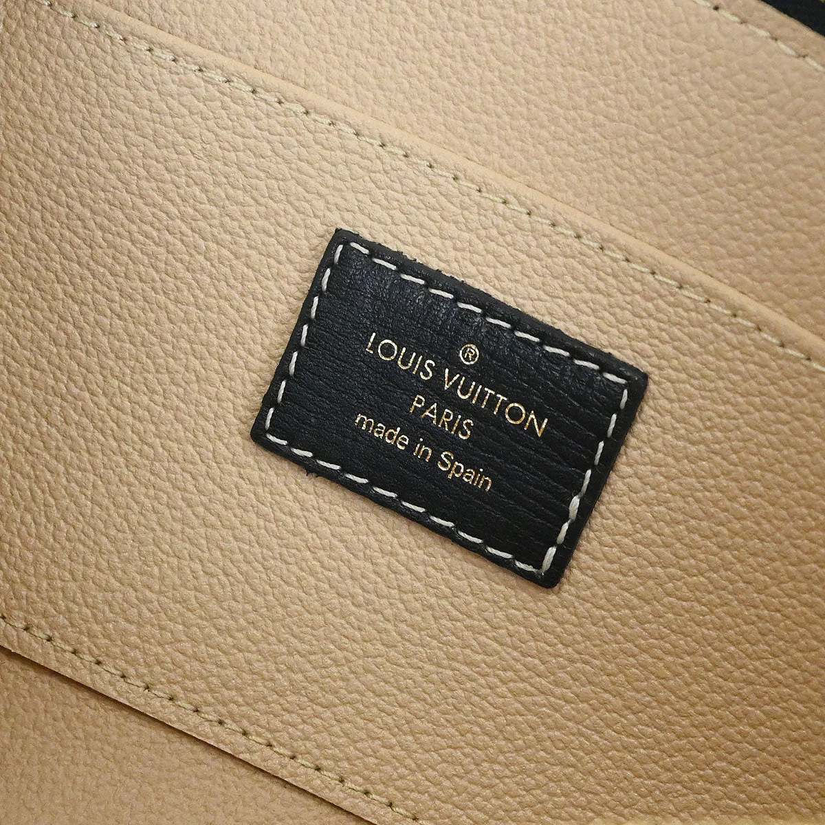 Louis Vuitton 2012 Gray Monogram Idylle Pochette Cosmetic M40376 - Image 6