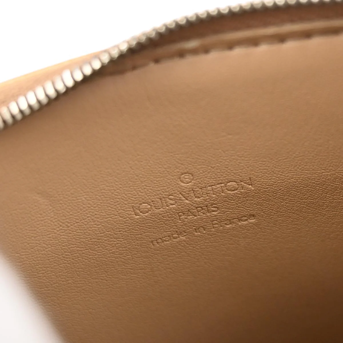 Louis Vuitton 2005 Beige Monogram Vernis Motte Shoulder Bag M91136 - Image 8
