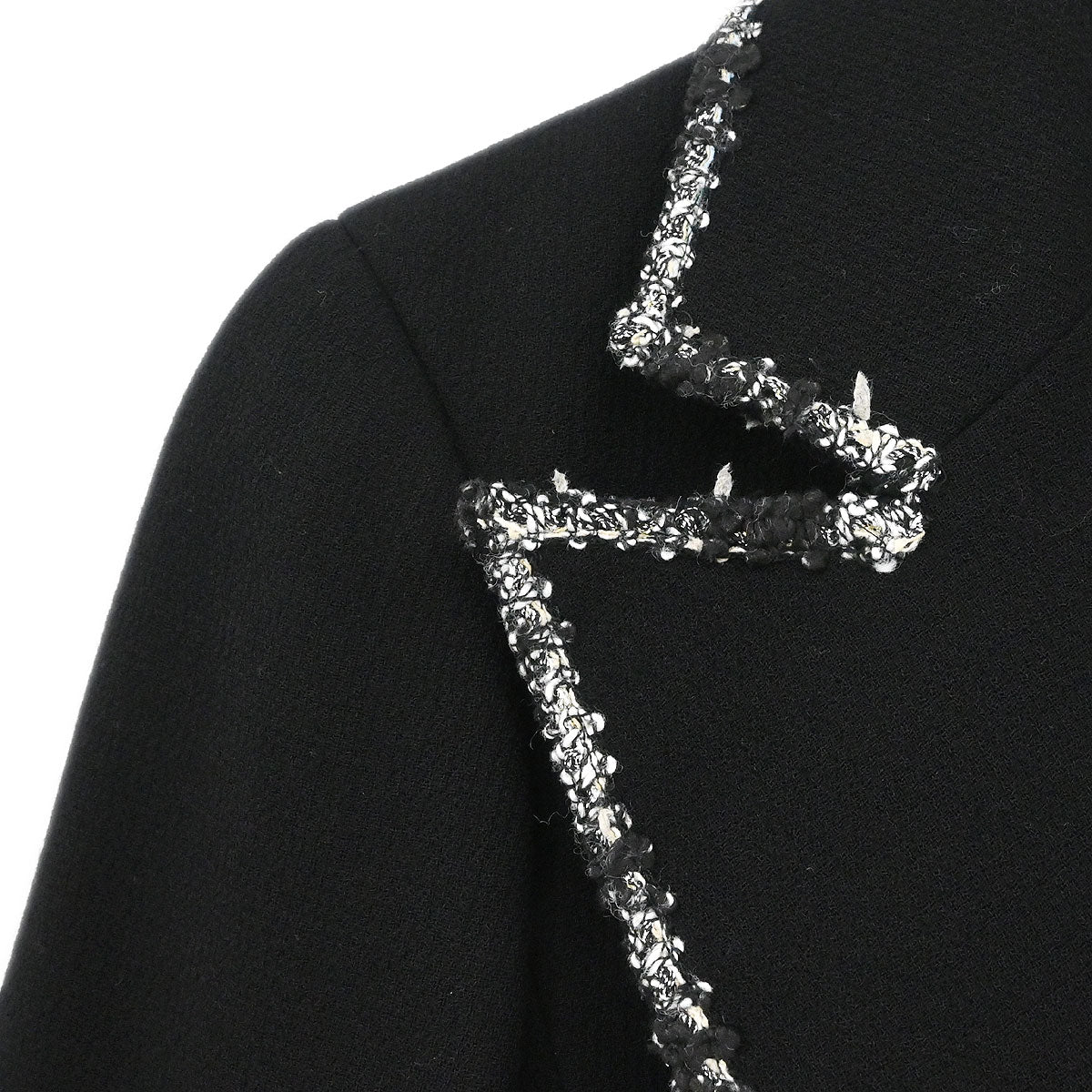 Chanel 2005 Single Breasted Emblem Jacket Black #36 - Image 5