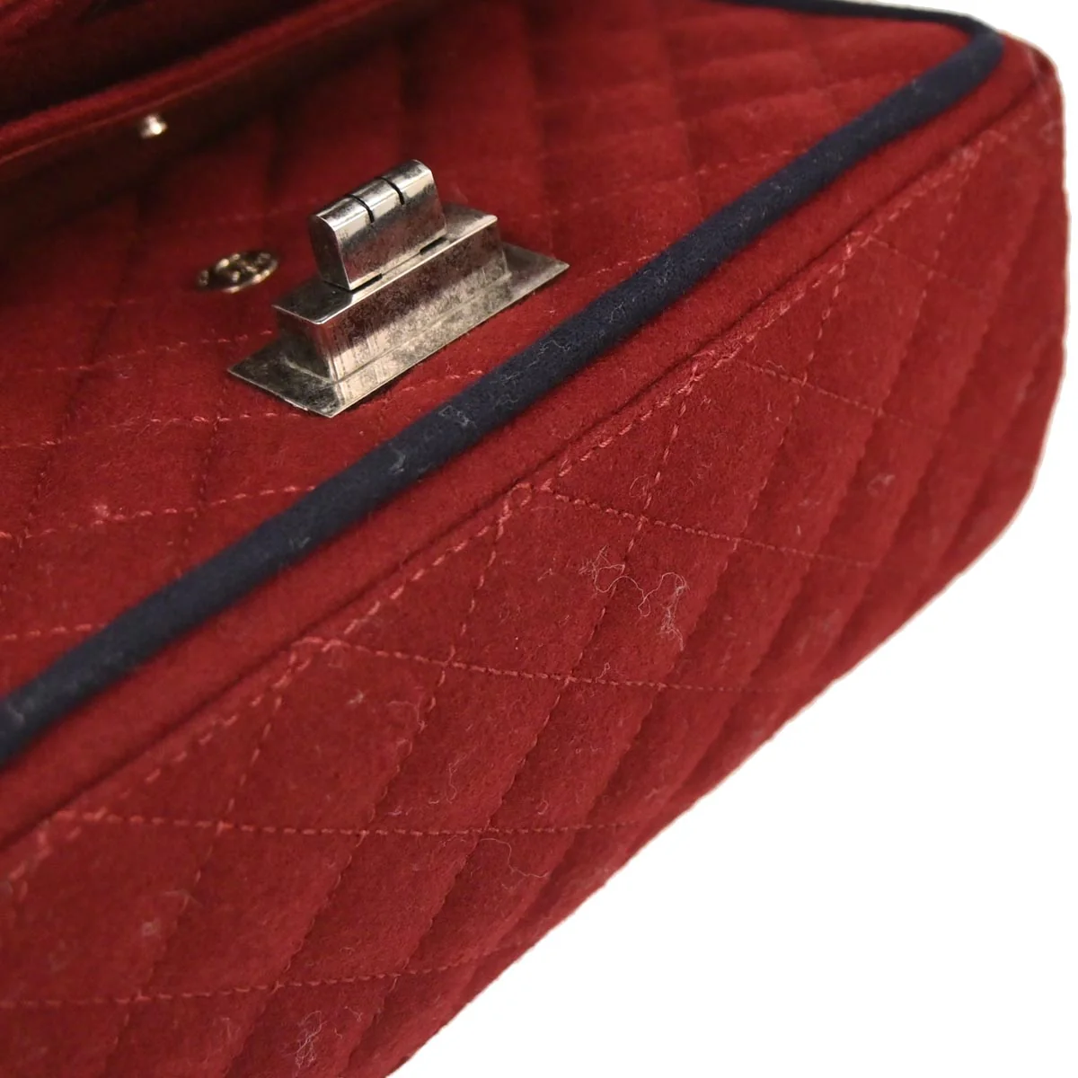 Chanel 2015-2016 Red Wool 2.55 Classic Double Flap Shoulder Bag - Image 4