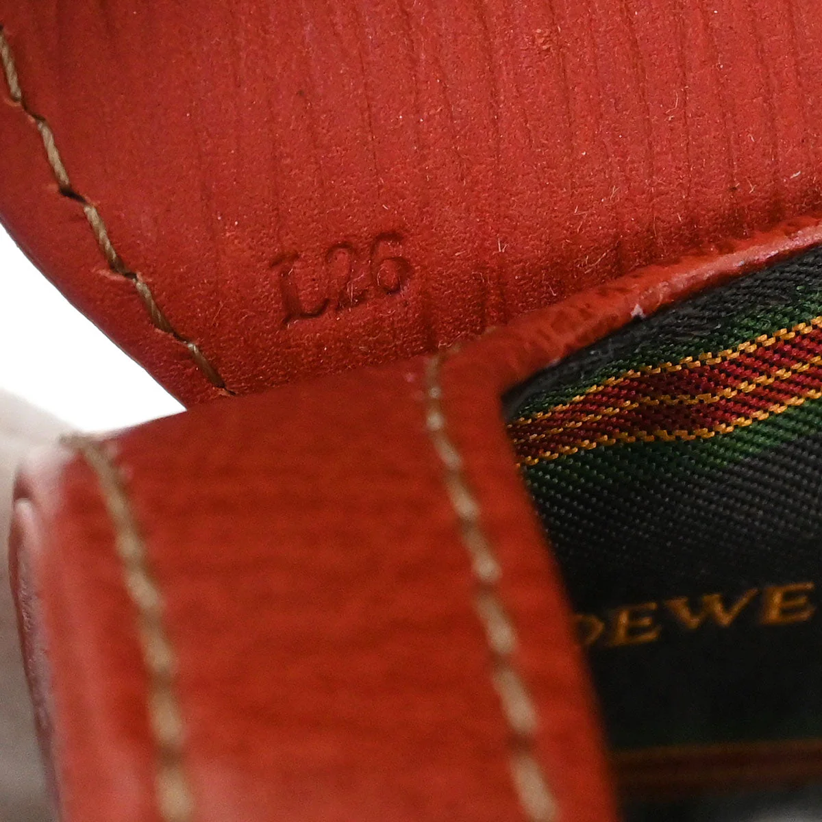 Loewe Red Leather Velasquez Handbag - Image 10